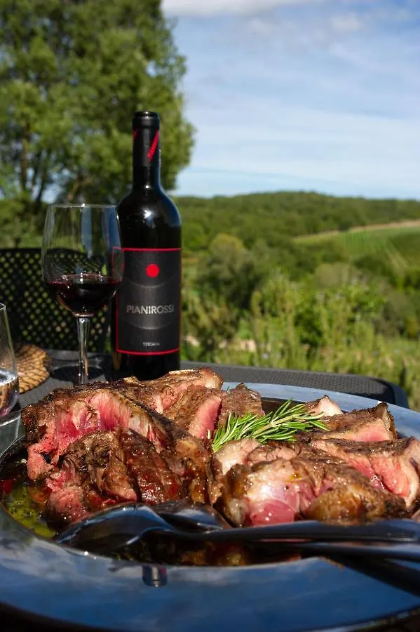Tenuta Pianirossi Cinigiano Farm stay